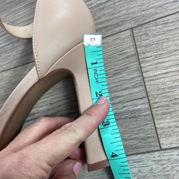 Euc Vince Camuto Acelyn Tan blush Sandal - Picture 10 of 10
